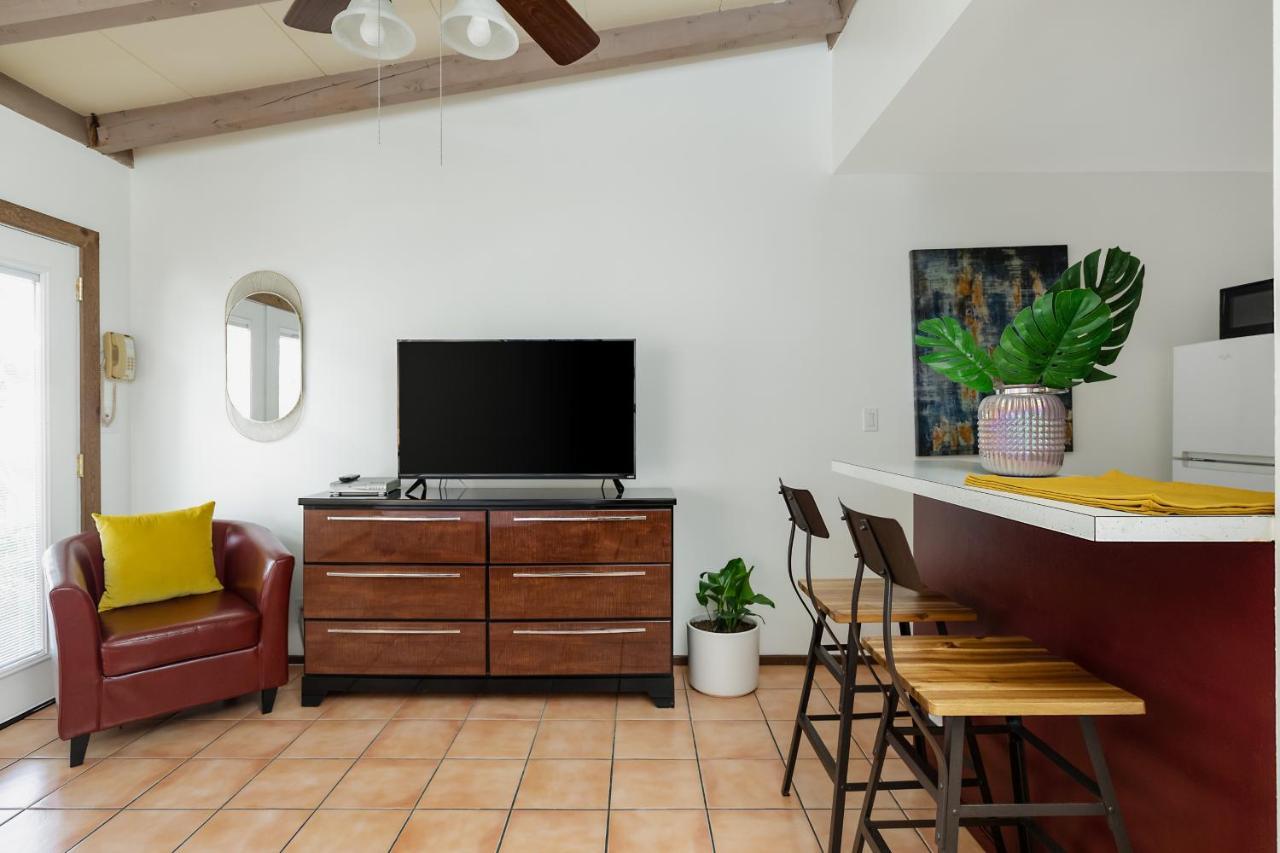 Float Palm Springs - Adults Only酒店 外观 照片